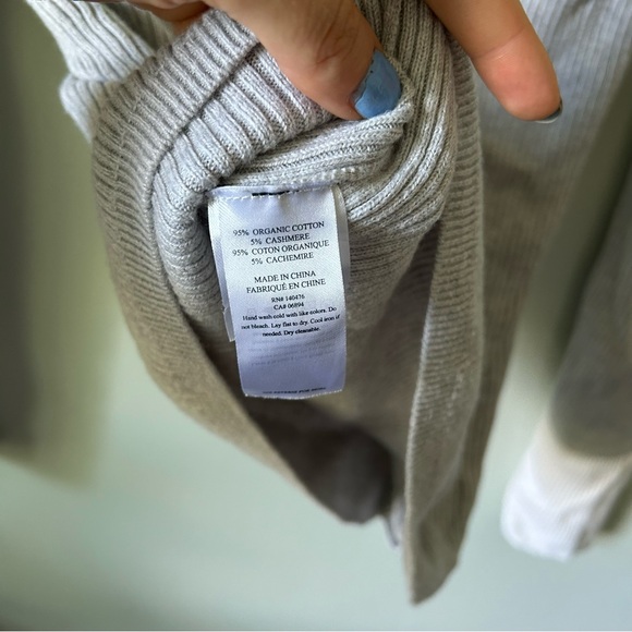 Faherty Light Gray Long-Sleeve Henley with Cream Trim - Picture 6 of 8